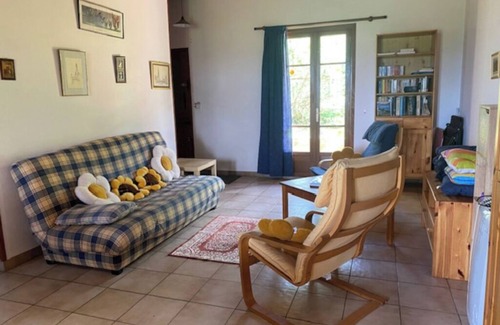 Brujas House | The calm of the Ardèche countryside.