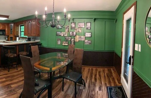 Clarksville House | The Canary of Clarksville