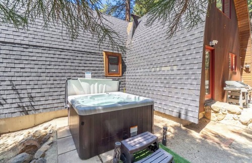 Incline Village Cabin | The Canoe Cabin Summa