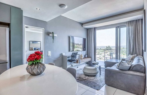Sandown Apartment | The Capital on the Park Hotel-Two Bedroom Apartment