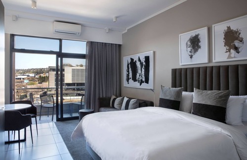 Menlyn Hotel | The Capital Trilogy