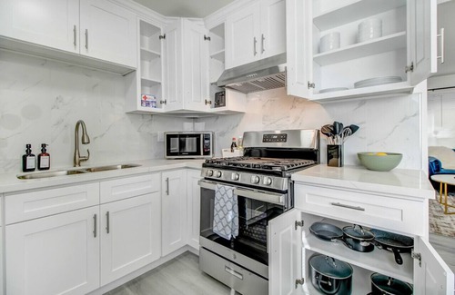 Rosemead Apartment | The Captivating Corner