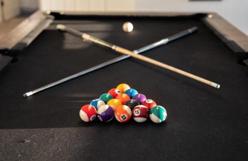 Desert Sunset House | The Cardinal Walk to Stadium Pool+Spa Sportcourt