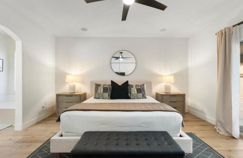 Desert Sunset House | The Cardinal Walk to Stadium Pool+Spa Sportcourt