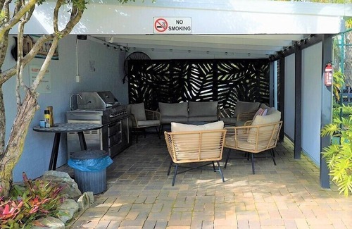 Yamba Hotel | The Carmel Yamba