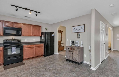 Huntcliff Apartment | The Carolina Comfort House | Close to Ft Jackson