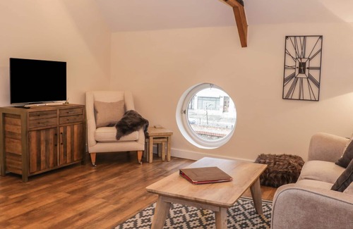 Shrewsbury Cottage | THE CARRIAGE HOUSE in Shrewsbury