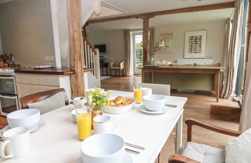 Ebbesborne Wake Cottage | The Cart Barn