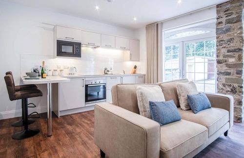 Ludchurch House | The Carthouse - 1 Bedroom Cottage - Princes Gate
