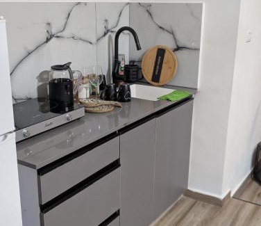 Netanya Apartment | The cave
