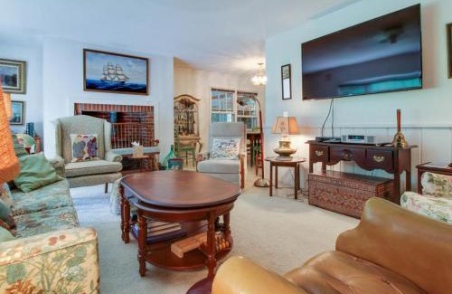 Vineyard Haven House | The CAVU Mansion on Bellevue