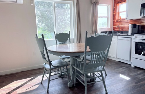 Watertown Apartment | The Cedar Loft/Apartment