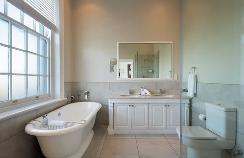 Constantia Hotel | The Cellars-Hohenort