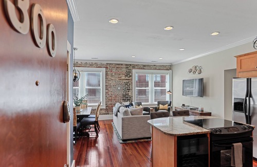 Historic District - North Condo | The Center of Savannah! Parking Pass Provided, Premium Access to Downtown