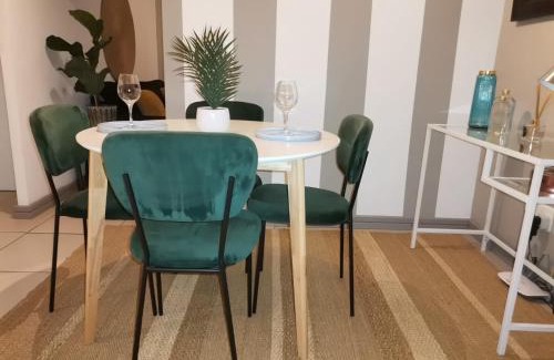 Die Hoewes Apartment | The Centurion Sunset