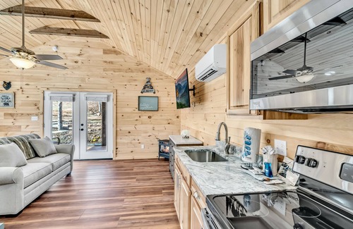 Cosby Cottage | The Chalet At Greenbriar Creek -On the Creek, Free Attraction Tickets!