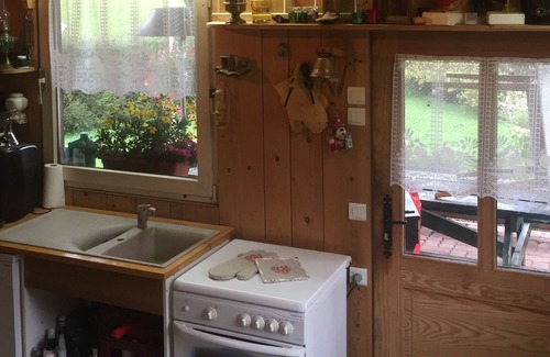 La Cluse-and-Mijoux Ski Chalet | The chalet des Meix in the heart of Lamont ***