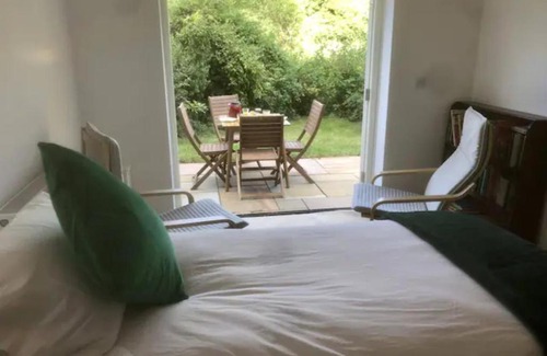 Andover House | The Chalet, Lime Tree Cottage Andover