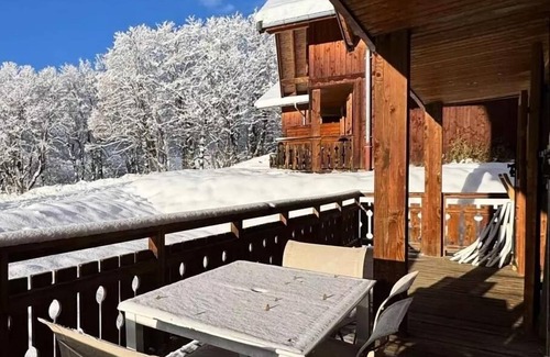 Saint-Sorlin-d'Arves Ski Chalet | The Chalets of the Arvan - 4AB- Superb renovated chalet for 10 people