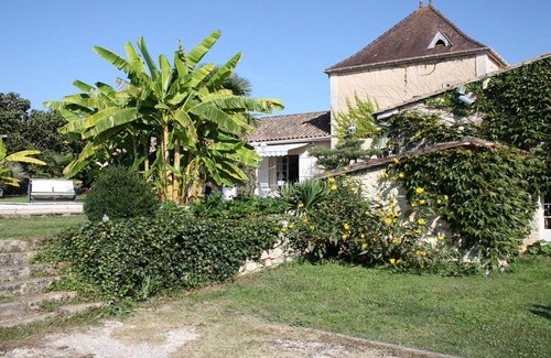 Espiet House | The chamber, domain of Lezardiere
