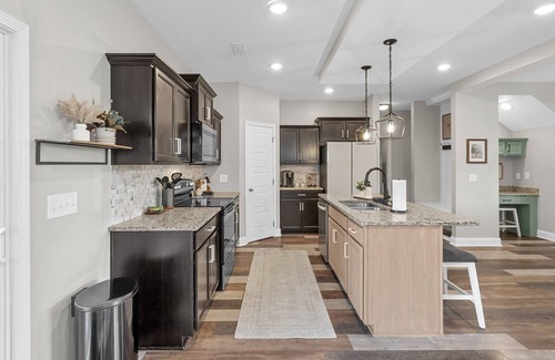 Clarksville House | The Charcoal Cottage (1147 Eagles View Dr)