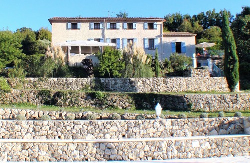 Grasse Villa | The charm, tranquility and space of a park of 2 hectards, the heated pool.