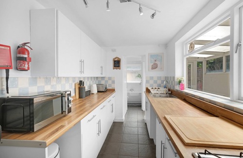 Reading City Centre House | The Charming 3 Bedroom House at Blakes Cottages