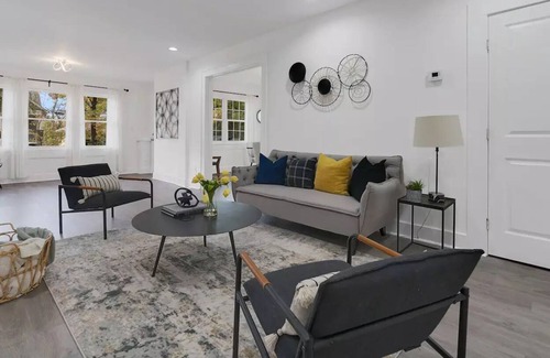 Edgewood House | The Charming Bungalow on Hosea + Firepit