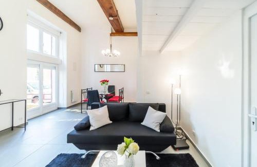 Saulaie - Claveliere Apartment | The charming Fleury 2 bedrooms Oullins