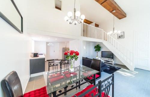 Saulaie - Claveliere Apartment | The charming Fleury 2 bedrooms Oullins