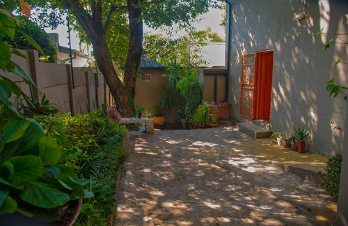 Parkview Cottage | The Charming Parkview Village - Complete With Delightful Shops, Delis, Restauran