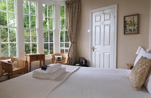 Torquay Bed & Breakfast | The Charterhouse