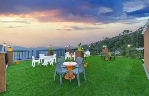 Fagu Apartment | The Charvi Chalet I Vacations I Conference I MICE I Family Events I Open Air Terrace I Sky Bonfire I Kufri by Exotic Stays