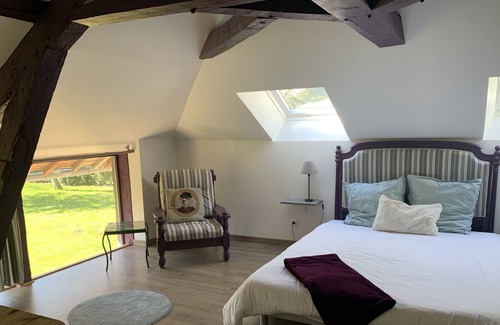 Bertreville-Saint-Ouen House | The chateau gîte