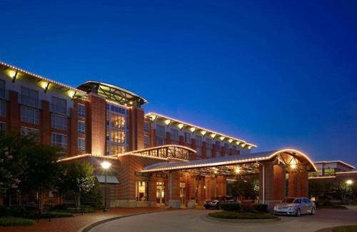 Downtown Chattanooga Hotel | The Chattanoogan Hotel, Curio Collection By Hilton