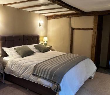 Smarden Bed & Breakfast | The Chequers Inn