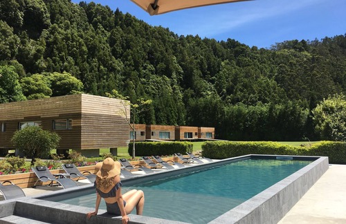Furnas House | The Chestnut House