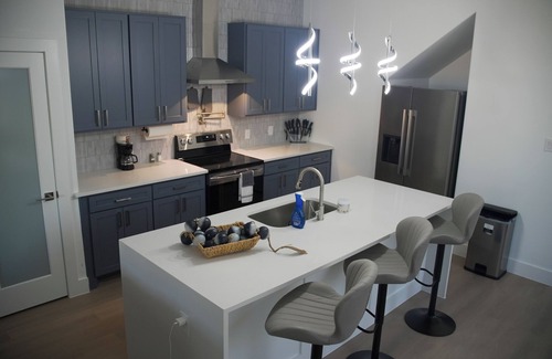 Dallas House | The Chic Retreat - 3BR house in Dallas