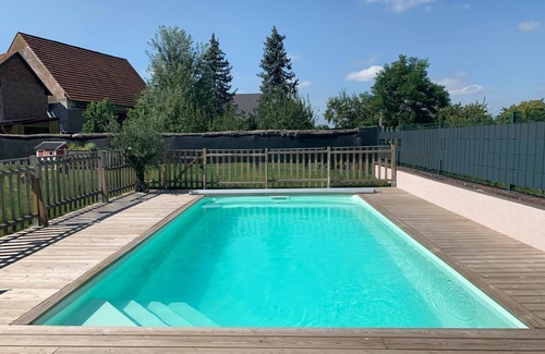 Rhinau House | The chicken coop at Europapark and Rulantica. Cottage & terrace with large pool