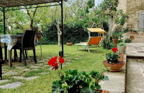 Panicale Apartment | THE CHICKEN COOP guests house