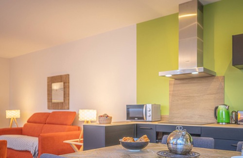 Limoges Apartment | The Chinchauvaud Cosy - Oasis of Freshness in the Heart of the City