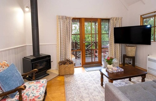 Skenes Creek House | The Chipson - beach cottage