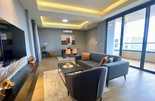Cocody Apartment | The Citizen I Raffinement et Confort