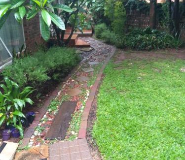 Die Hoewes Bed & Breakfast | The Clifton Room's