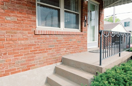 Lindenwood Park House | The Clifton