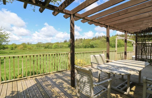 Haverfordwest Cottage | THE CLOVE, family friendly, with hot tub in Haverfordwest