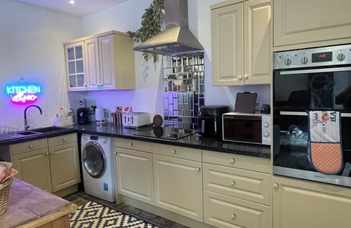 Seabrook House | The Coach House, Sandgate, Kent. A quirky seaside escape!