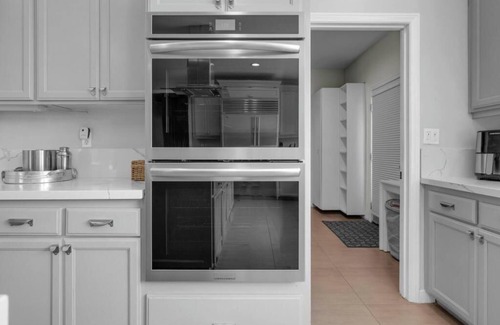 Desert Aire House | The Coachella Estate: 🎾Pickleball🔥Sauna🏖️Beach🏐V’Ball ⛳Putt 🥏Disc Golf +