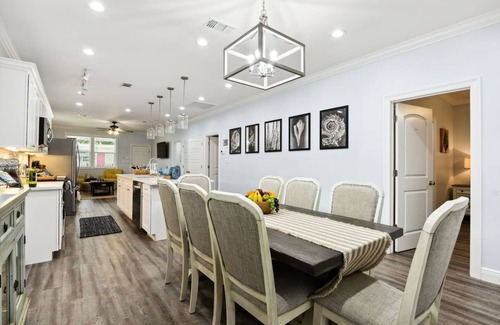 Bay St Louis Ski Chalet | The Coastal Compound – Luxury 10BR, Pool, Parking