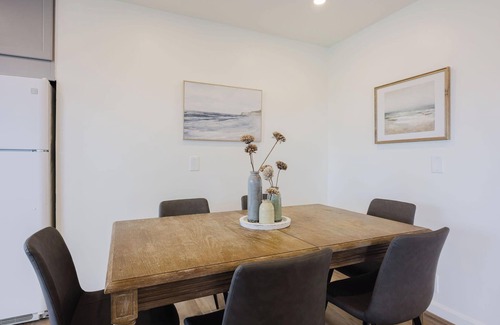 El Granada House | The Coastal Retreat, Scenic Harbor, Ocean Views, Walk to Beach, Restaurants